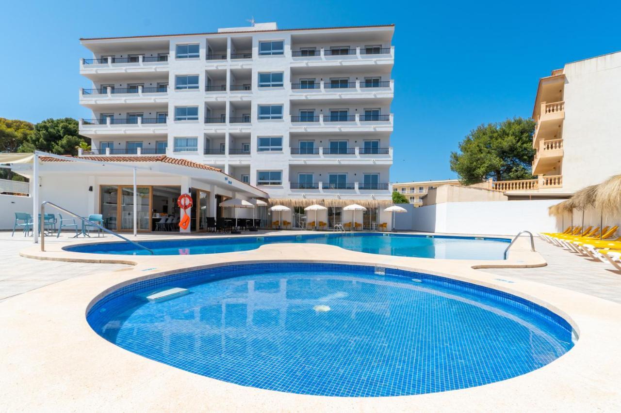 Apartaments La Perla Negra Cala Ratjada  Exterior foto
