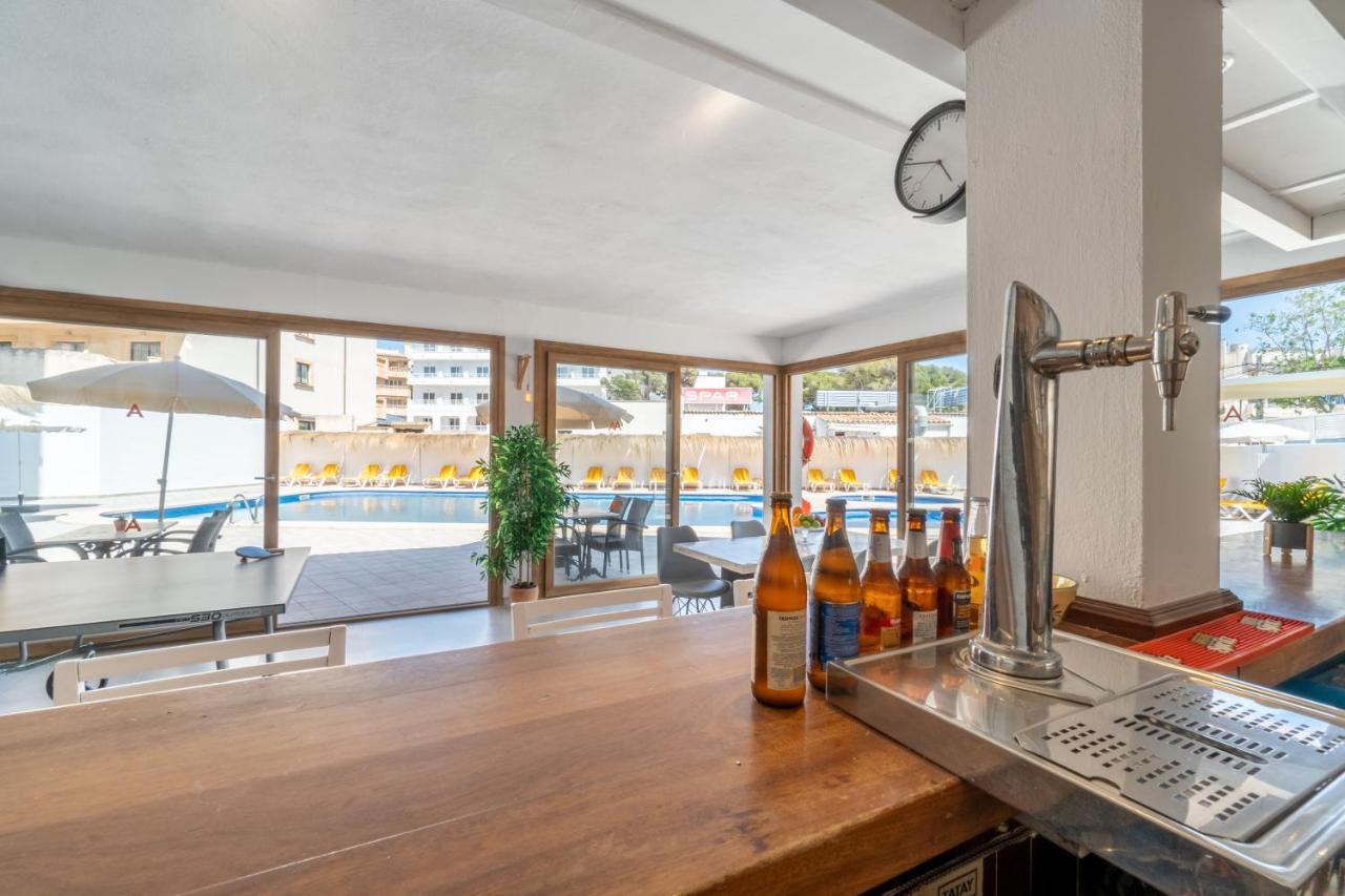Apartaments La Perla Negra Cala Ratjada  Exterior foto