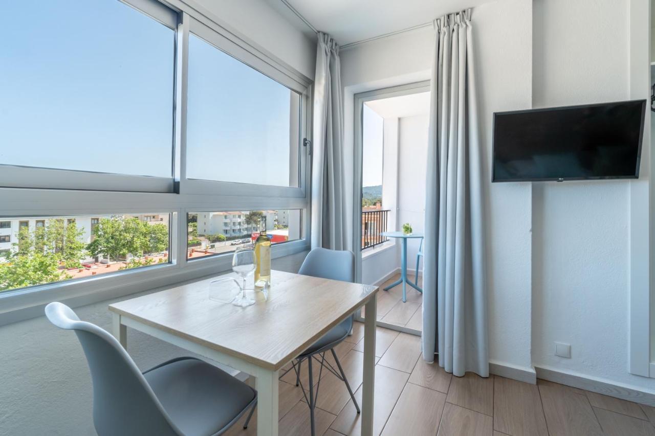 Apartaments La Perla Negra Cala Ratjada  Exterior foto