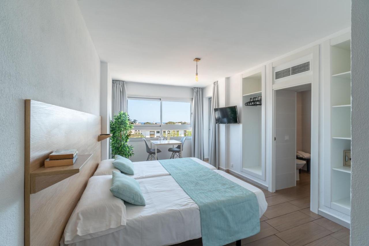 Apartaments La Perla Negra Cala Ratjada  Exterior foto