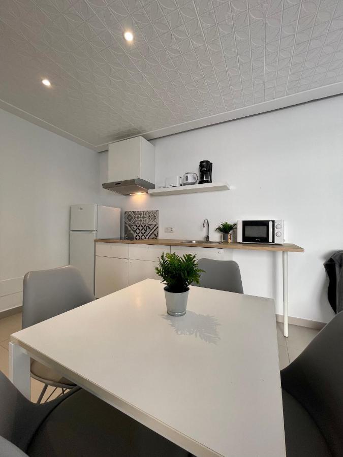 Apartaments La Perla Negra Cala Ratjada  Exterior foto