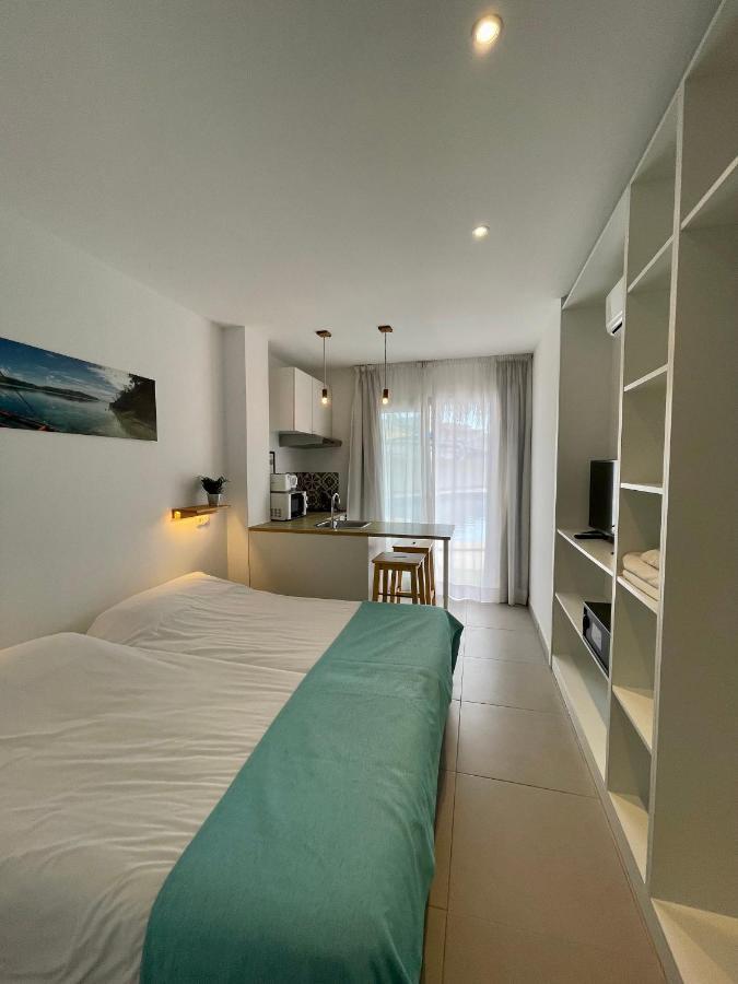 Apartaments La Perla Negra Cala Ratjada  Exterior foto